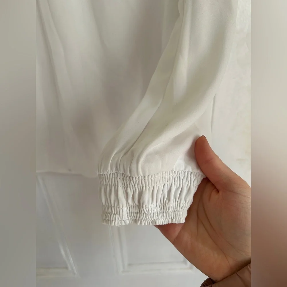 Babaton Aritzia Women's White Collared Keyhole Harry Blouse | Women's XS - Picture 4 of 5